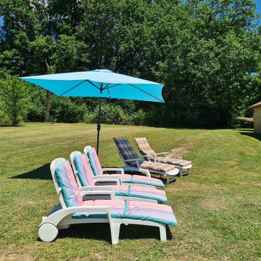 Le Coq En Repos Bed & Breakfast Saint-Sylvestre-sur-Lot ภายนอก รูปภาพ