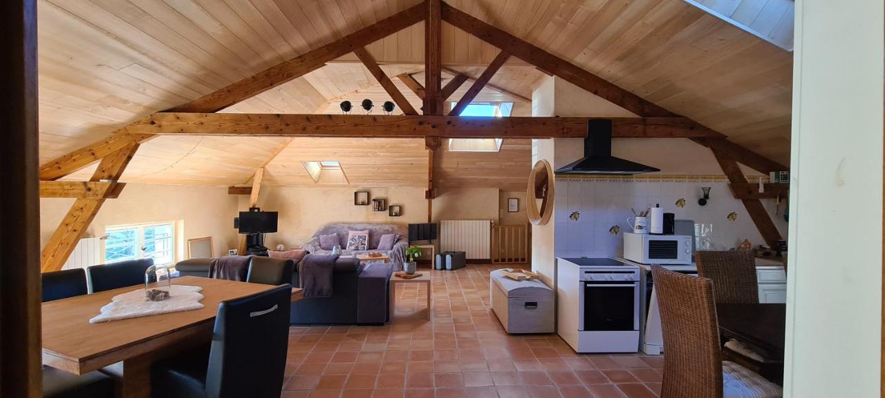 Le Coq En Repos Bed & Breakfast Saint-Sylvestre-sur-Lot ภายนอก รูปภาพ