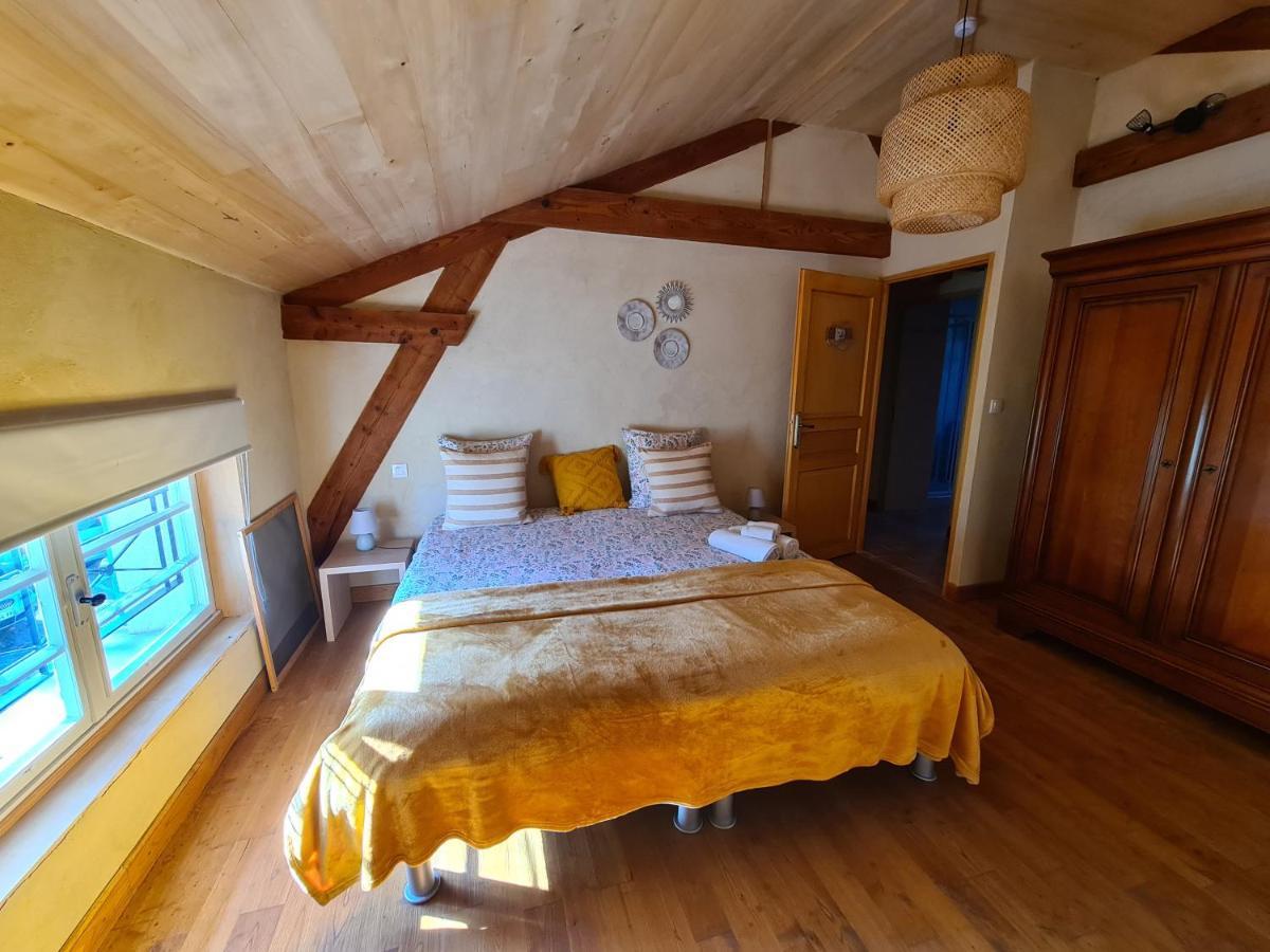 Le Coq En Repos Bed & Breakfast Saint-Sylvestre-sur-Lot ภายนอก รูปภาพ