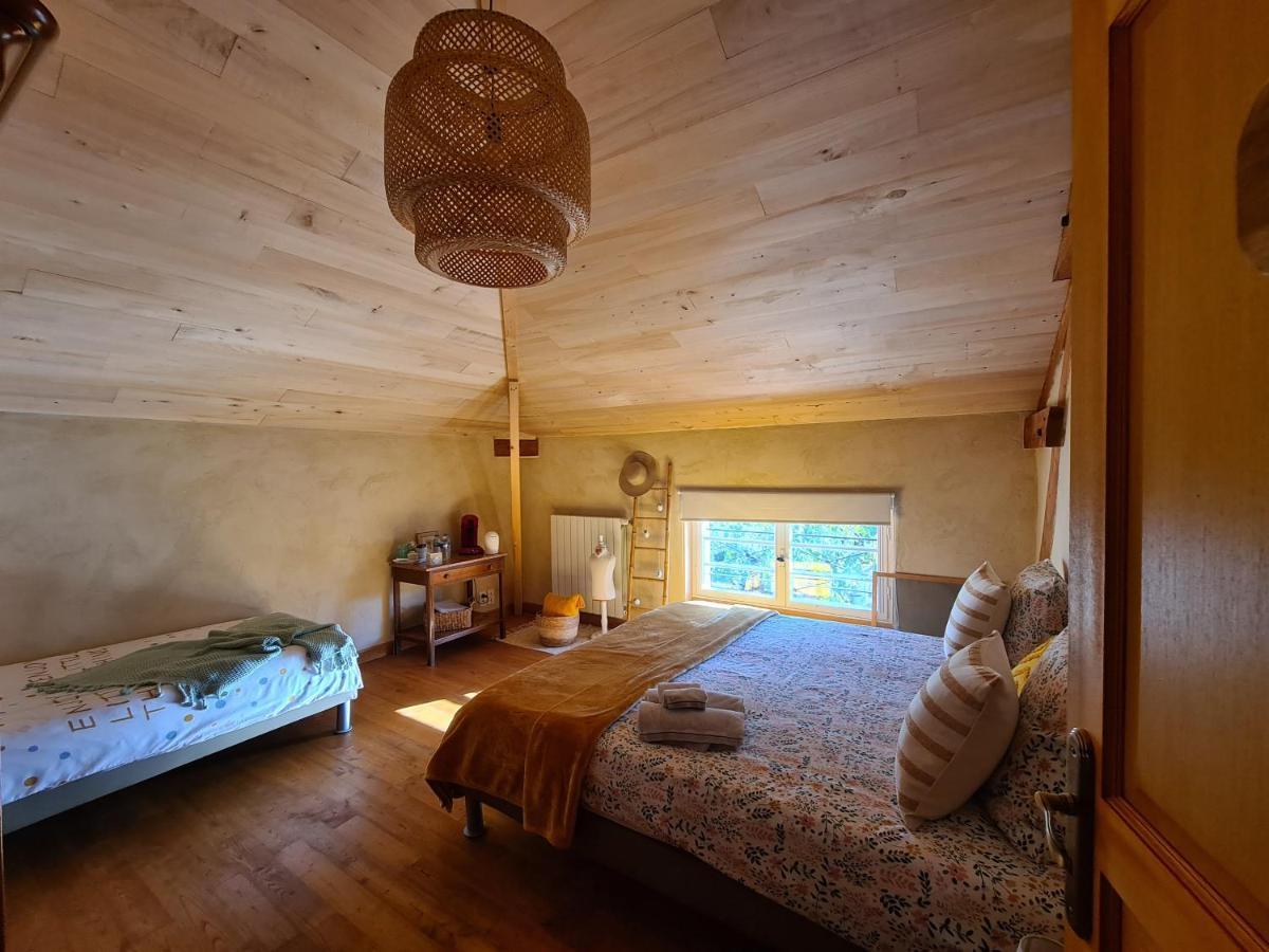 Le Coq En Repos Bed & Breakfast Saint-Sylvestre-sur-Lot ภายนอก รูปภาพ