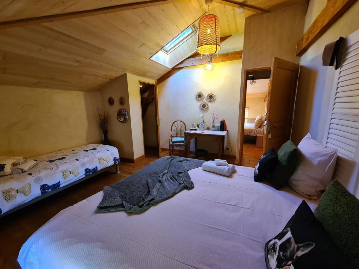 Le Coq En Repos Bed & Breakfast Saint-Sylvestre-sur-Lot ภายนอก รูปภาพ