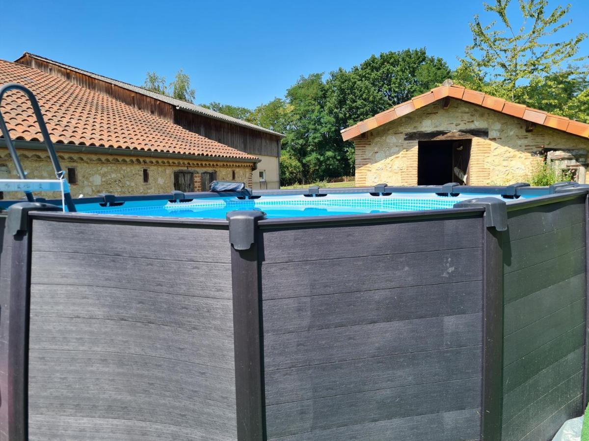 Le Coq En Repos Bed & Breakfast Saint-Sylvestre-sur-Lot ภายนอก รูปภาพ